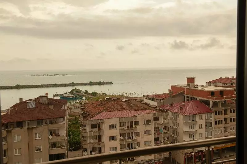 Empula Hotel & Residences