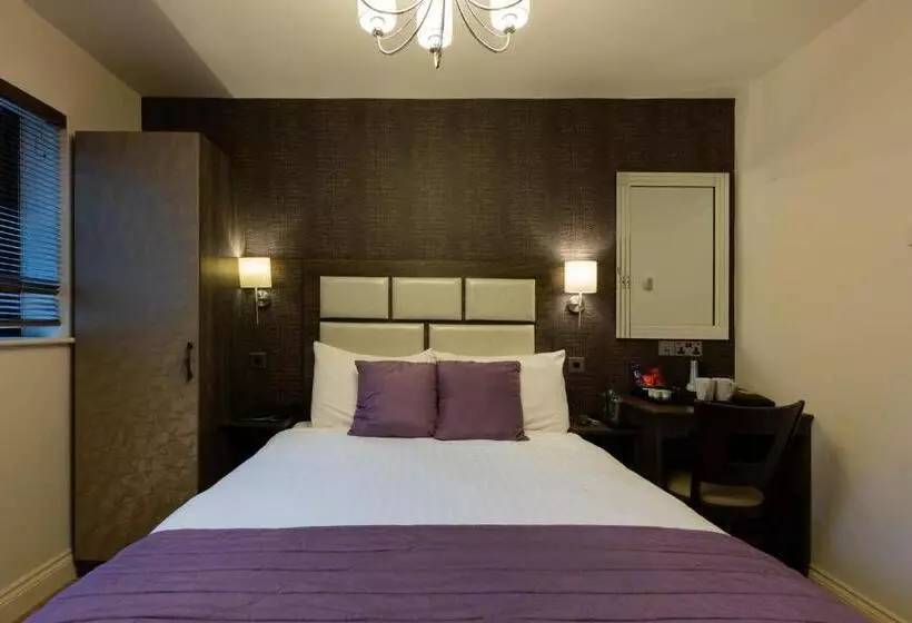 Hostelli The White Swan