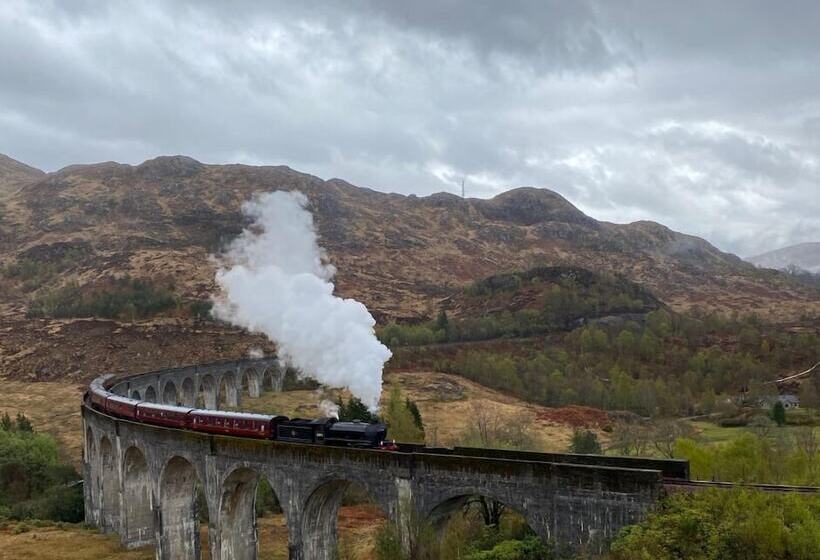 호텔 Burnbank Lodges