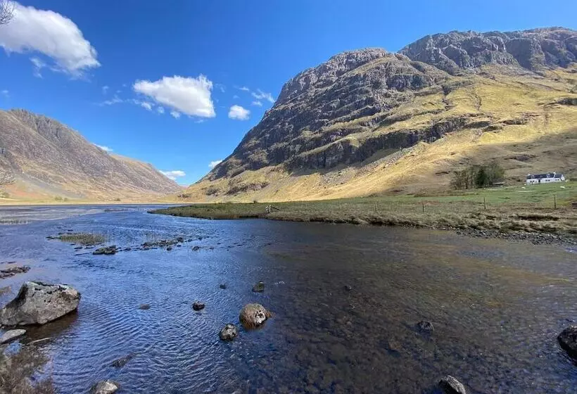 Hotelli Burnbank Lodges