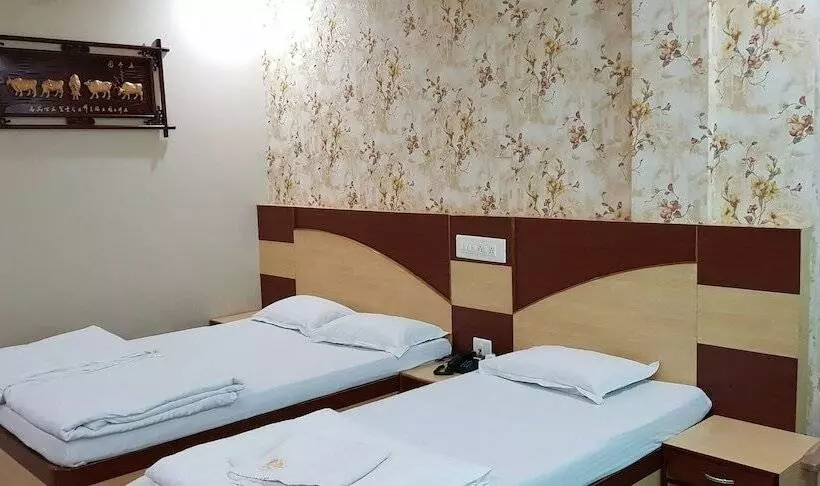Hotelli Lee Garden, Near Blue Flag Beach, Puri