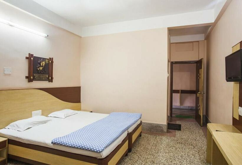 Hotel Lee Garden, Near Blue Flag Beach, Puri