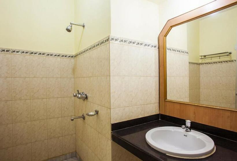 Hotel Lee Garden, Near Blue Flag Beach, Puri