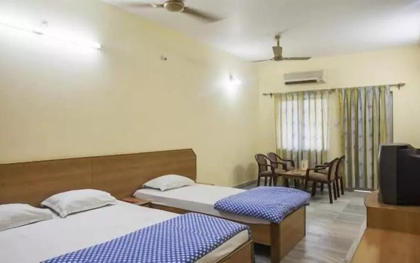 Hotelli Lee Garden, Near Blue Flag Beach, Puri