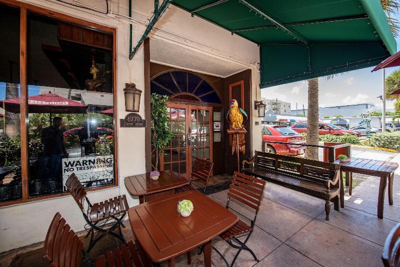 Norman S Hotel And Dining