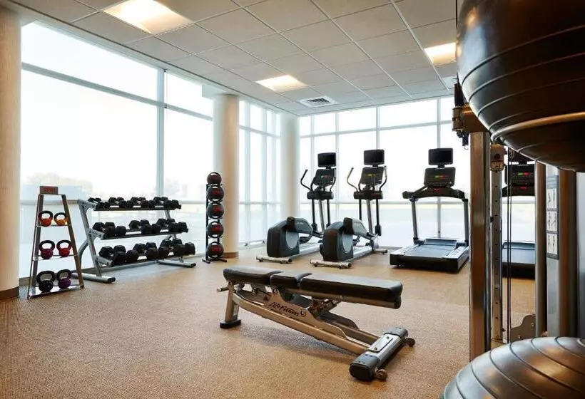 Hotelli Springhill Suites By Marriott Springfield North