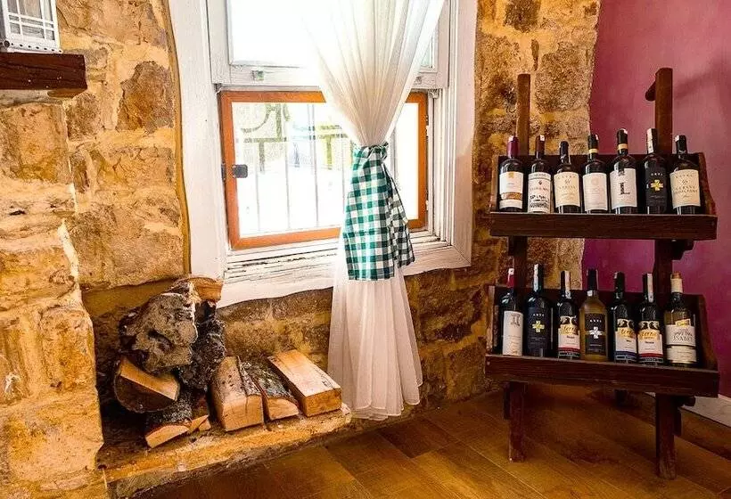 Otel Naturla Göl Evi