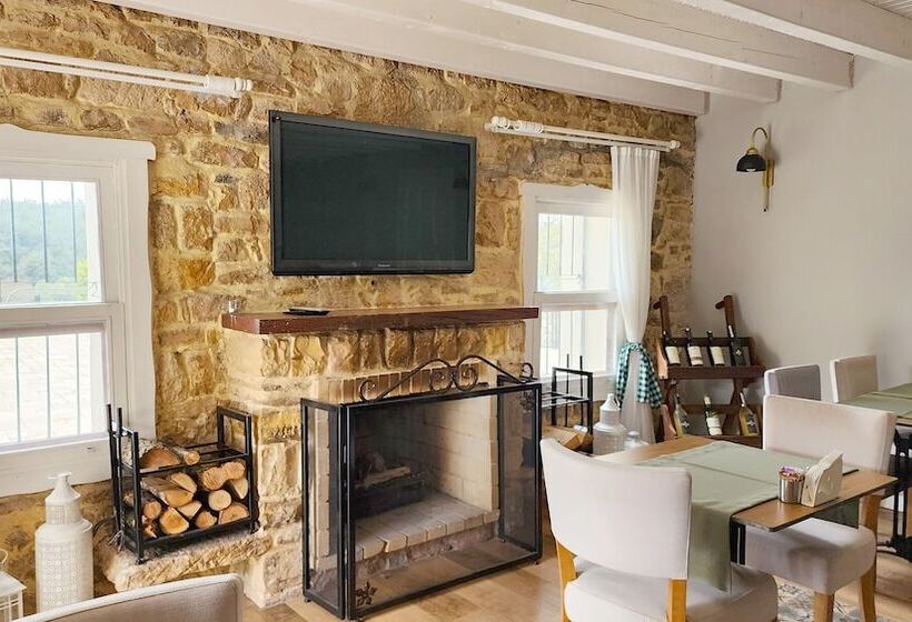 Otel Naturla Göl Evi