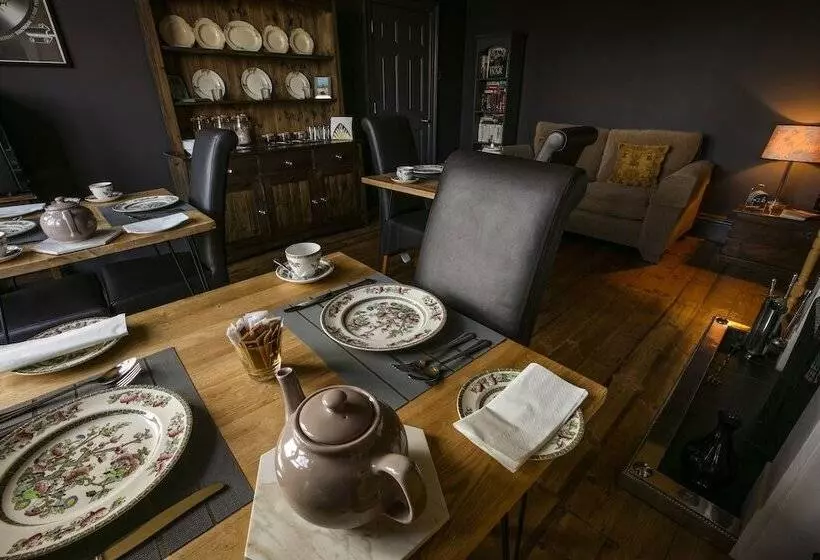 Aldersyde Bed And Breakfast