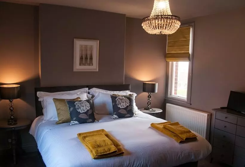 Aldersyde Bed And Breakfast