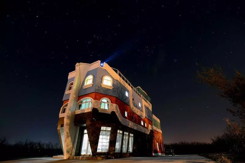 تختخواب و صبحانه Starrysky Family