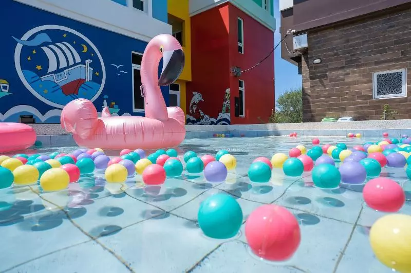 تختخواب و صبحانه Starrysky Family