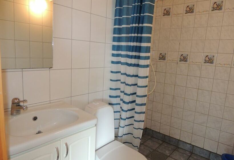 مبيت وإفطار Klintagårdens Stugby