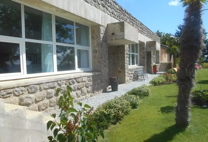 Aamiaismajoitus (B&B) Maison D Hotes Les Palmiers