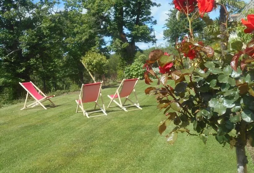 Aamiaismajoitus (B&B) Maison D Hotes Les Palmiers