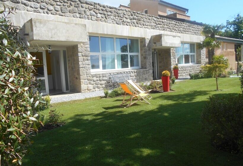 Bed and Breakfast Maison D Hotes Les Palmiers