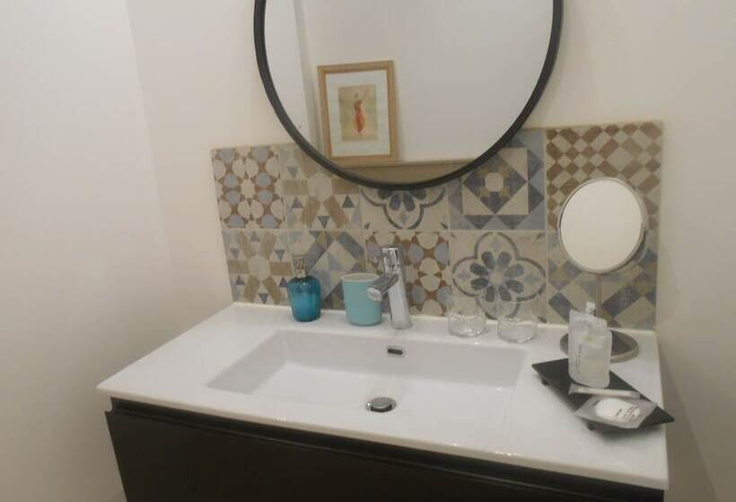 Bed and Breakfast Maison D Hotes Les Palmiers