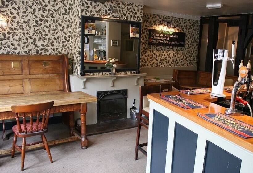 Bed and Breakfast The White Bear