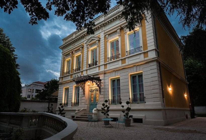 Bed and Breakfast Villa 216