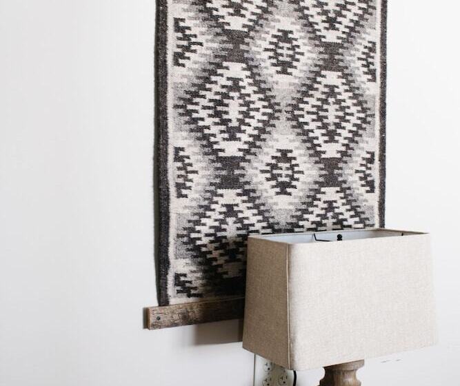 פונדק Mad River Barn