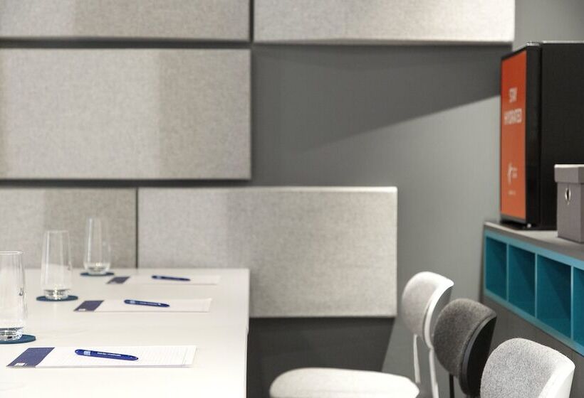 Hotel Holiday Inn Express   Barrow In Furness & South Lakes, An Ihg