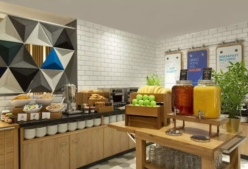 ホテル Holiday Inn Express   Barrow In Furness & South Lakes, An Ihg