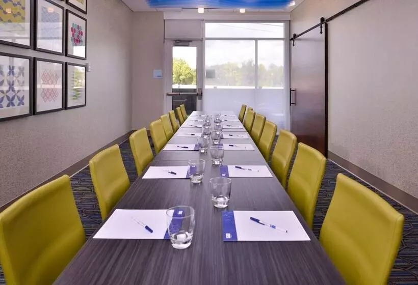 Hotelli Holiday Inn Express & Suites   Mall Of America   Msp Airport, An Ihg