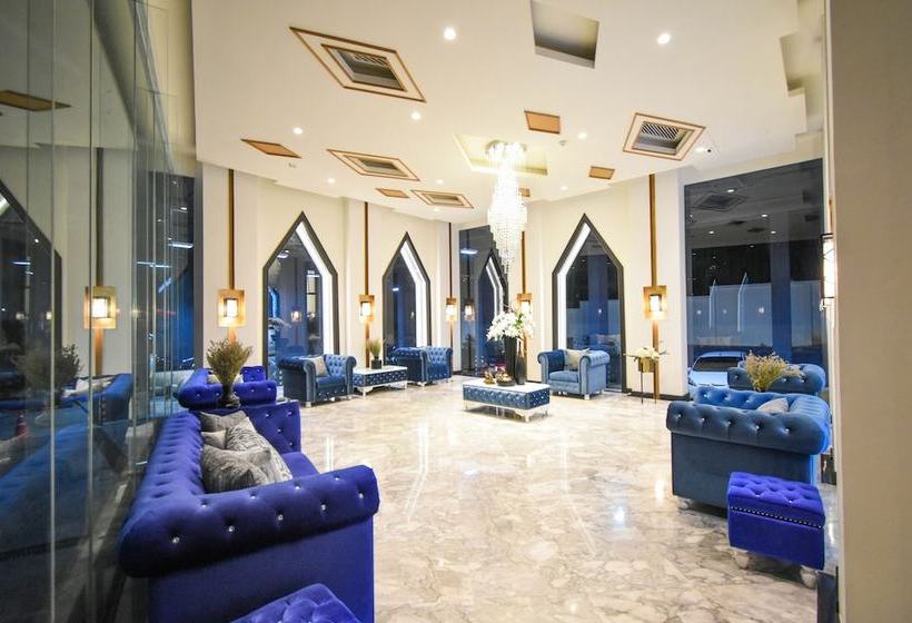 Hotelli The Aristo Beach Resort