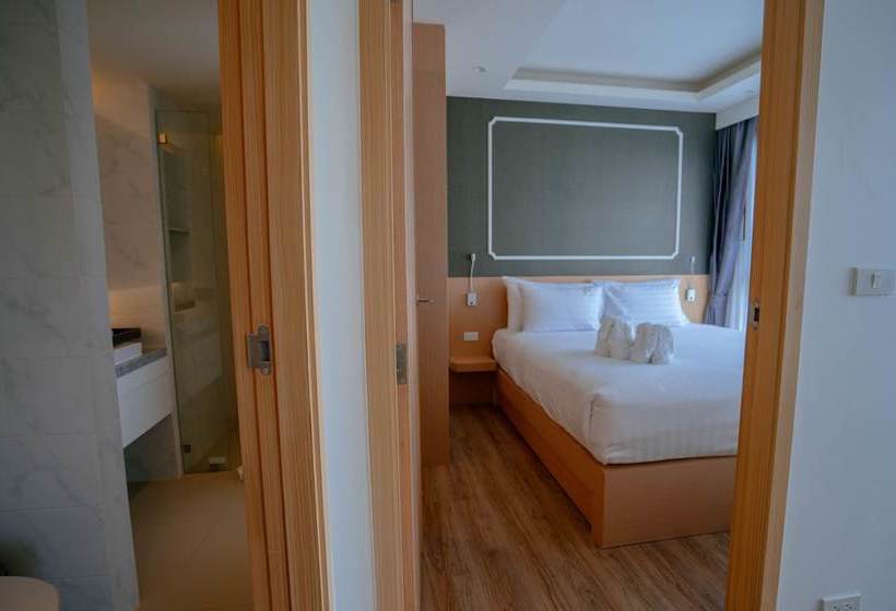 Hotel The Aristo Beach Resort