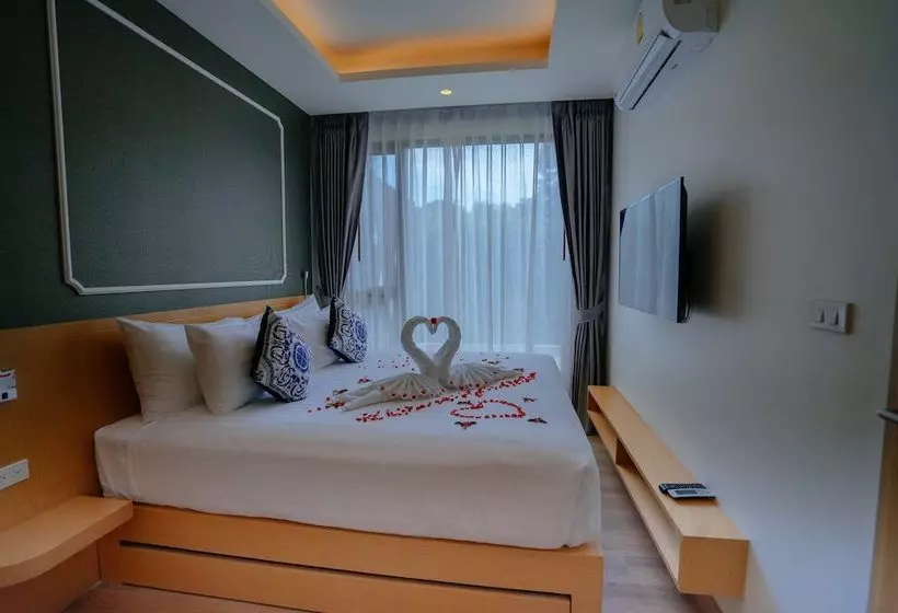 Hotelli The Aristo Beach Resort