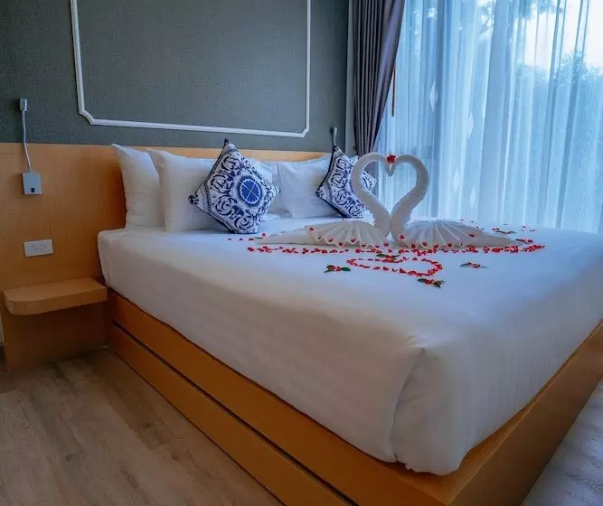 Hotelli The Aristo Beach Resort