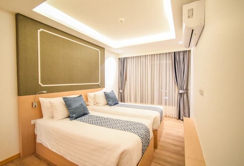 Szálloda The Aristo Beach Resort