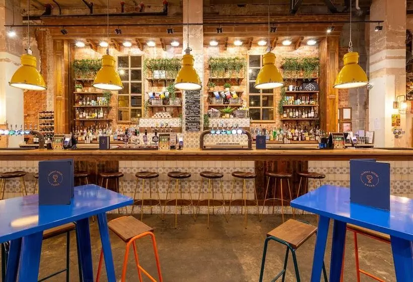 Hotelli The Market House