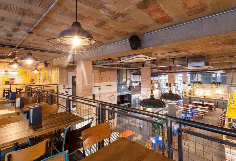 Hotelli The Market House