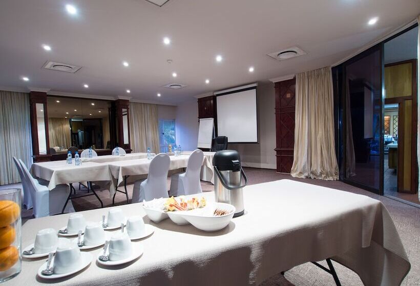 בית מלון כפרי Albany