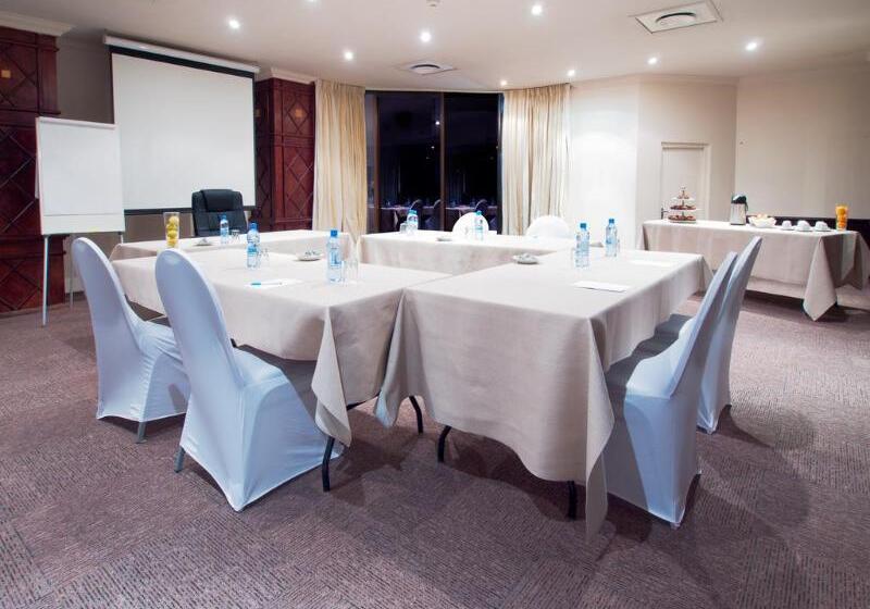 בית מלון כפרי Albany