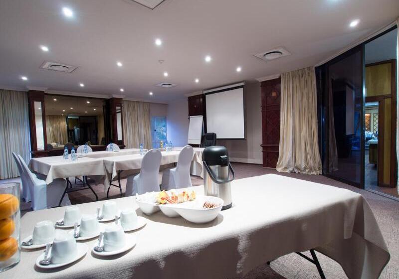 בית מלון כפרי Albany