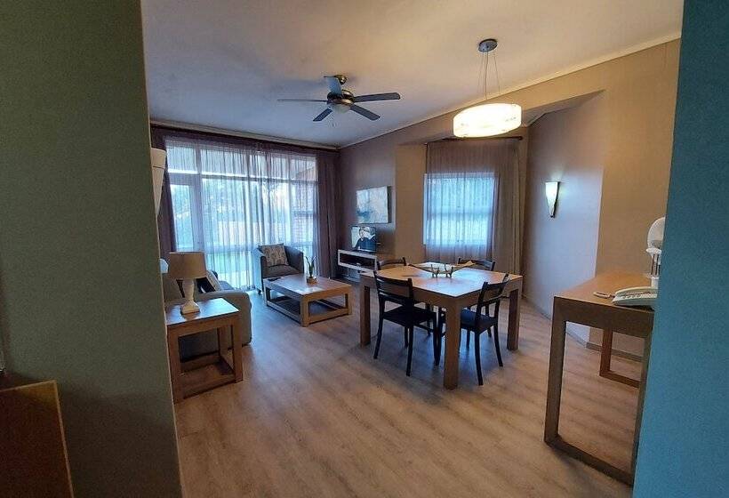 فندق First Group Brookes Hill Suites