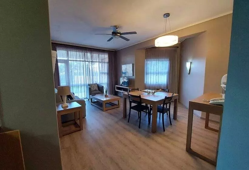 호텔 First Group Brookes Hill Suites