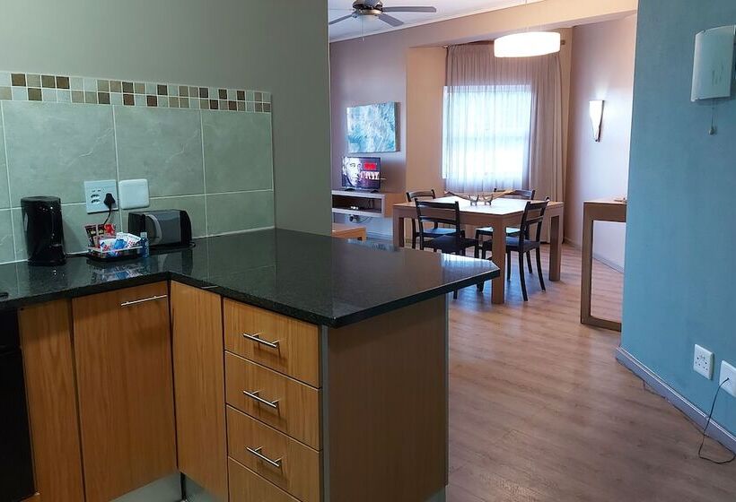 فندق First Group Brookes Hill Suites