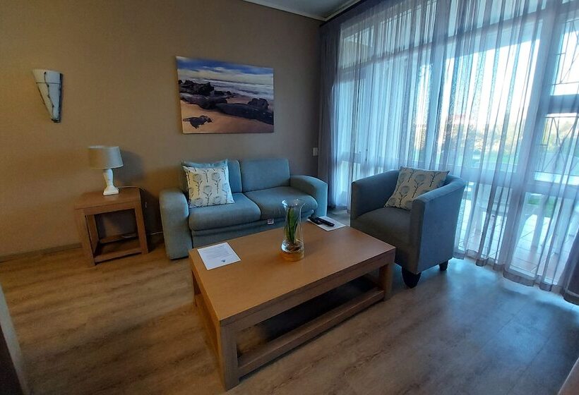 فندق First Group Brookes Hill Suites