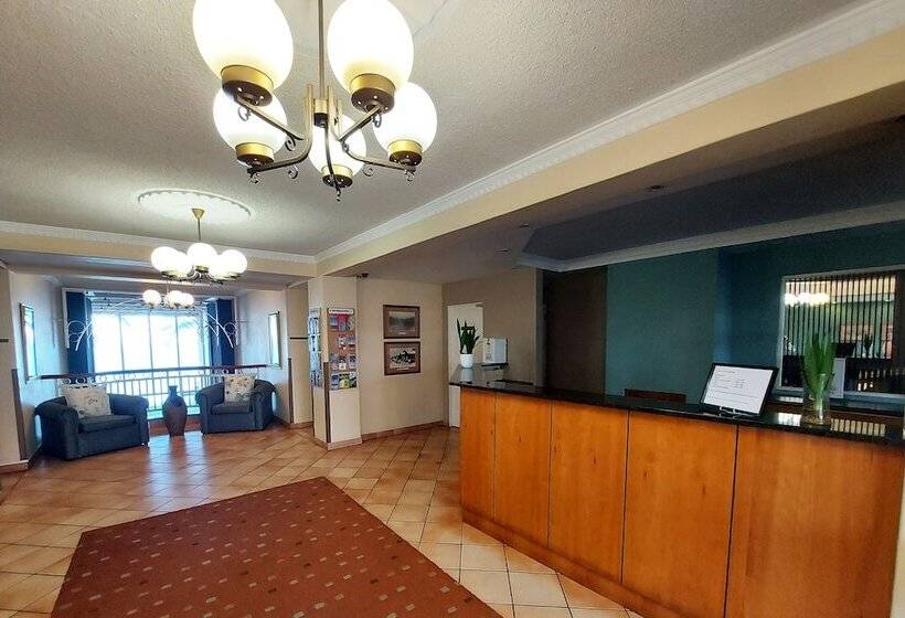 فندق First Group Brookes Hill Suites