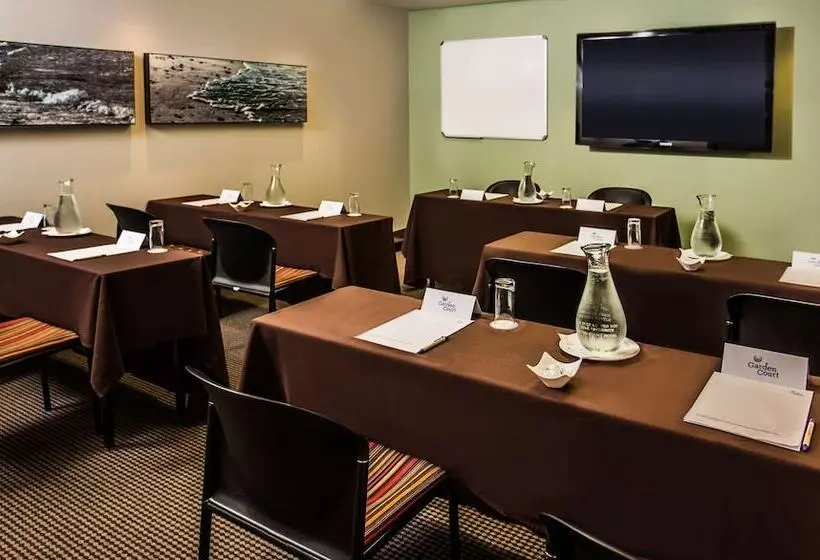 בית מלון כפרי Garden Court Kings Beach