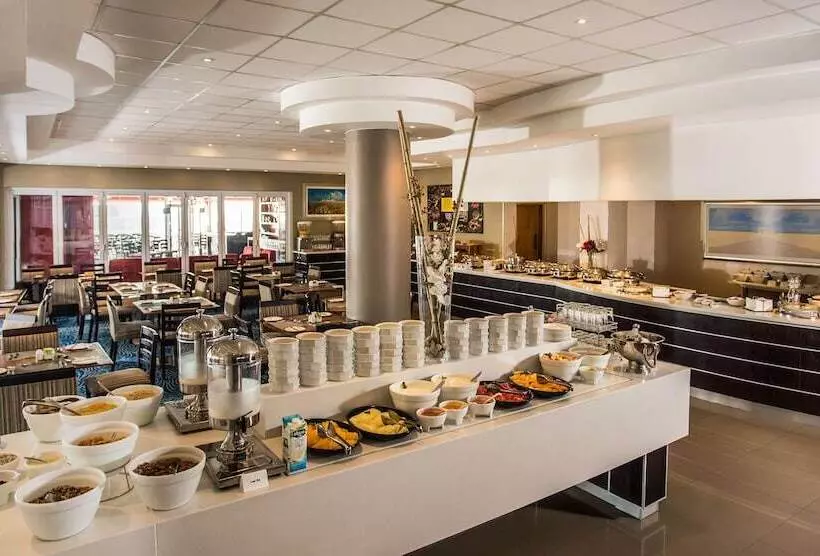 בית מלון כפרי Garden Court Kings Beach