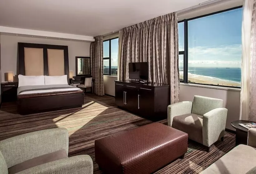 בית מלון כפרי Garden Court Kings Beach