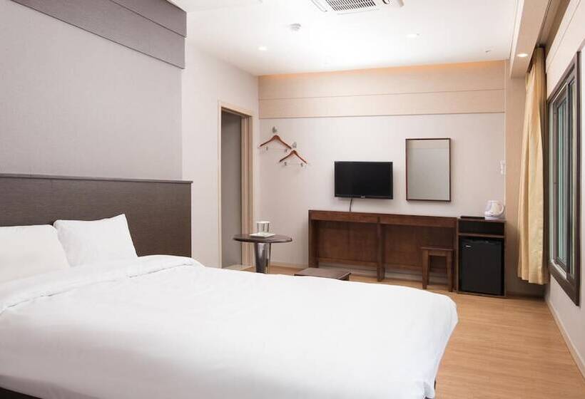 ホテル Jeju Palace