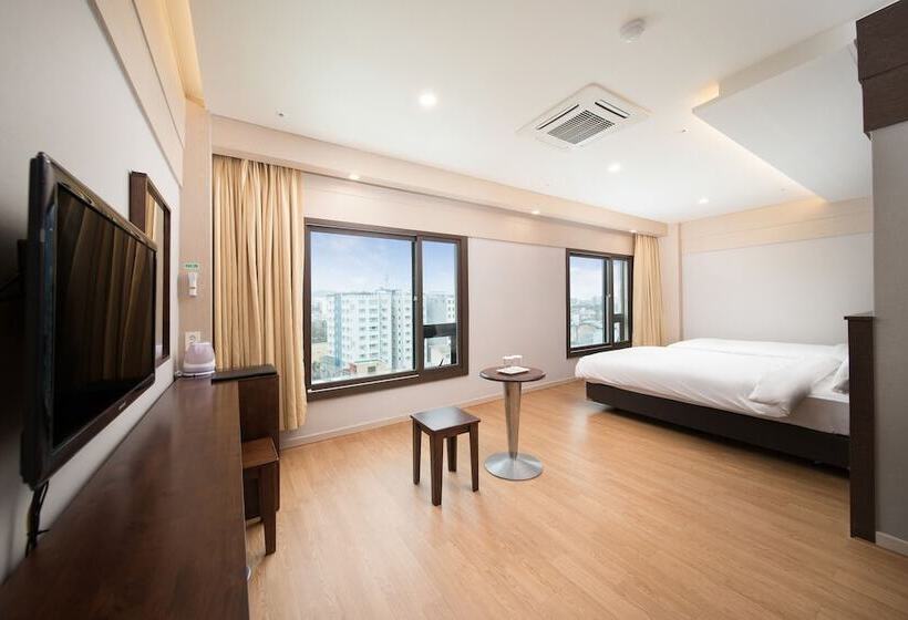 ホテル Jeju Palace