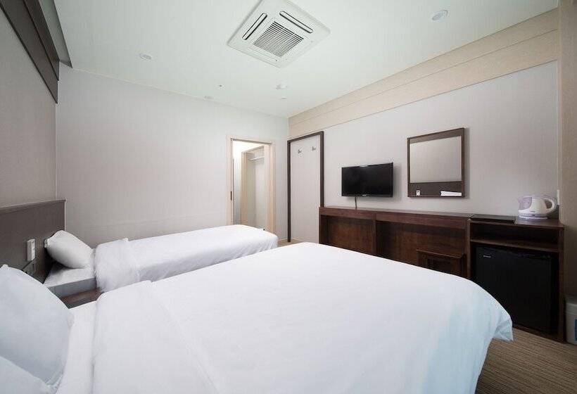 ホテル Jeju Palace