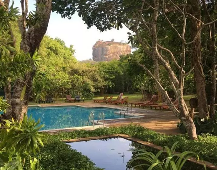 酒店 Sigiriya Village