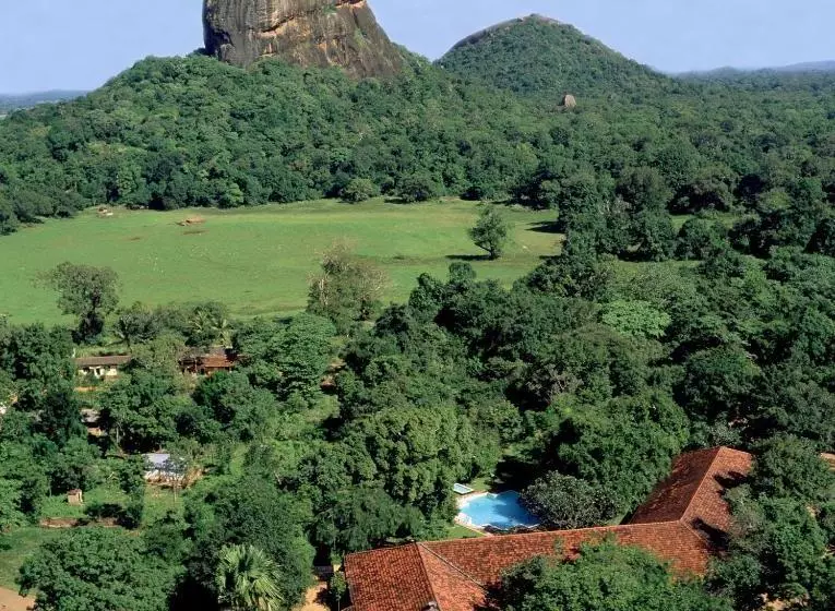 酒店 Sigiriya Village